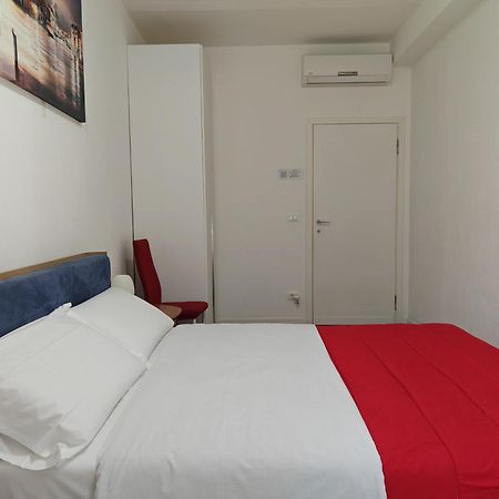 Goldmine Guest House 1 Венеция Экстерьер фото