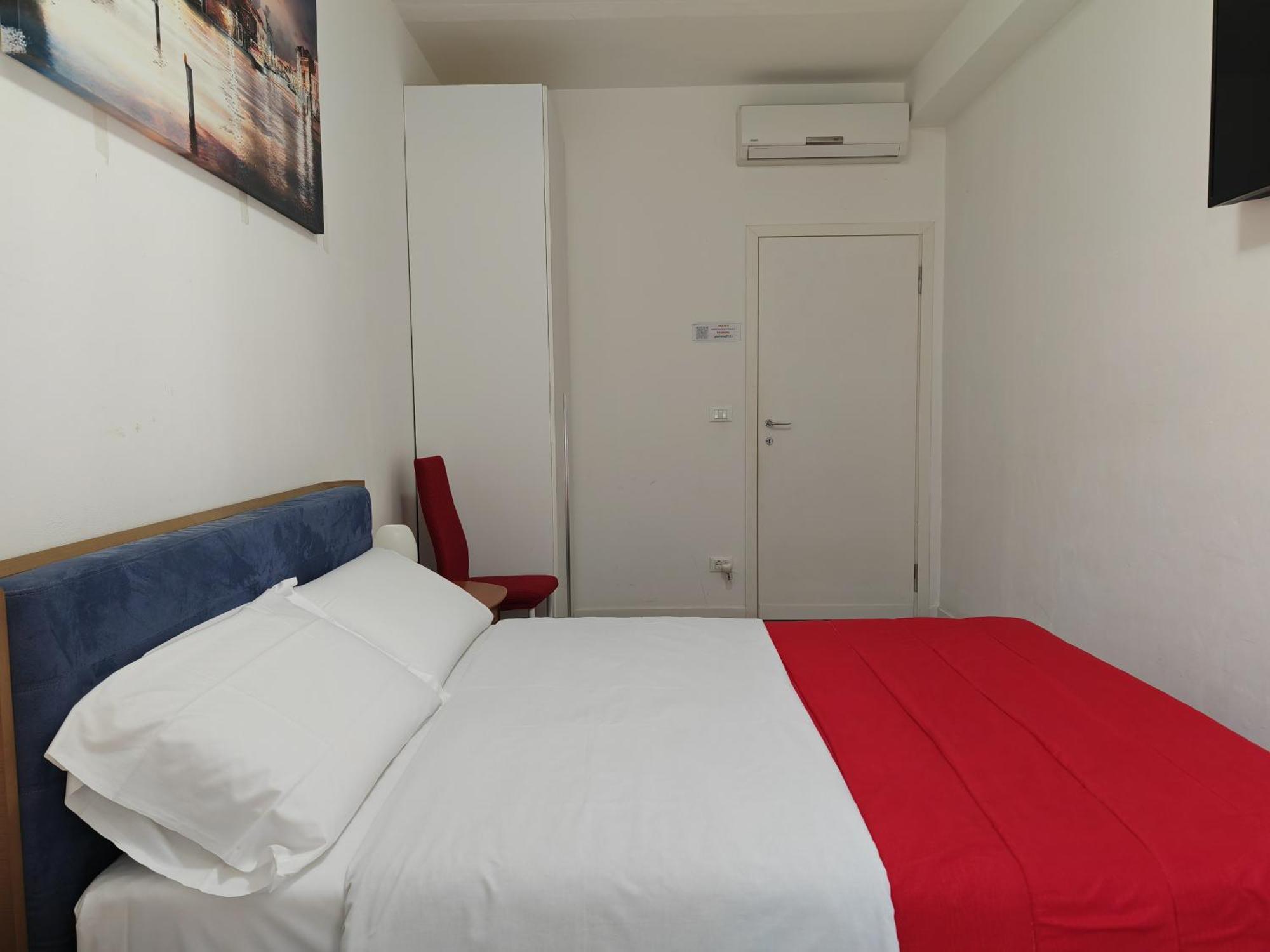 Goldmine Guest House 1 Венеция Экстерьер фото